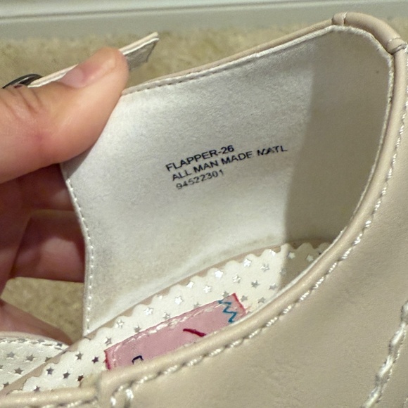 Pleaser Shoes Flapper-26 Beige 3" Kitten Heel - Picture 3 of 6